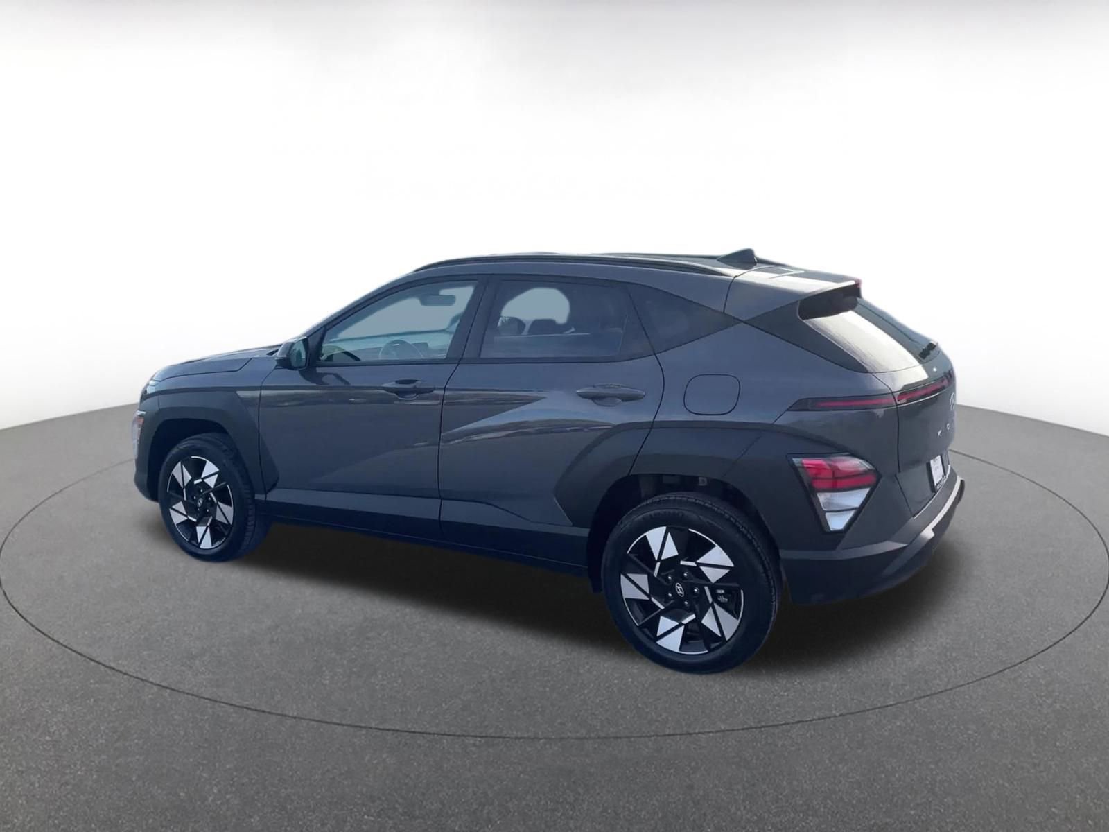 Used 2025 Hyundai Kona SEL image 10