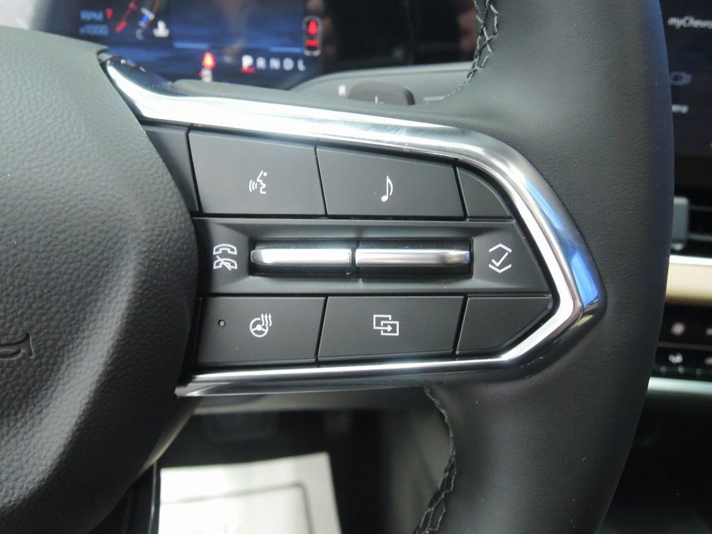 New 2026 Chevrolet Equinox ACTIV w/ Safety and Technology Package AWD/4WD image 16
