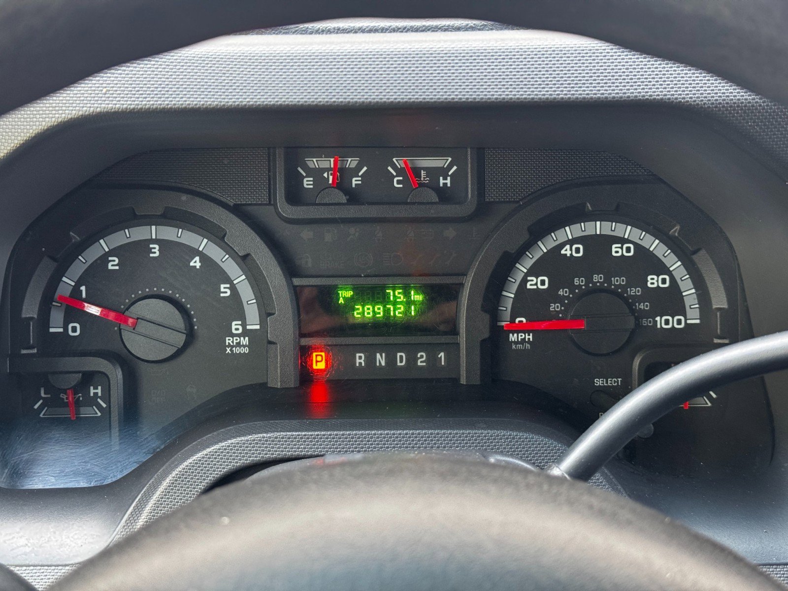 Used 2010 Ford E-350 and Econoline 350 Extended Super Duty image 14