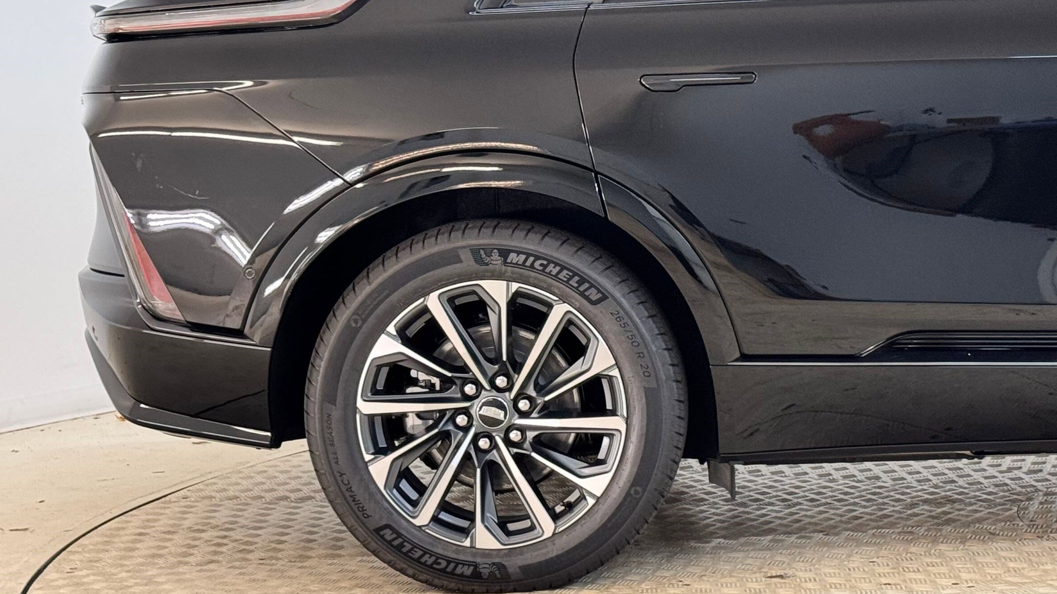 New 2026 Cadillac Lyriq Sport image 12