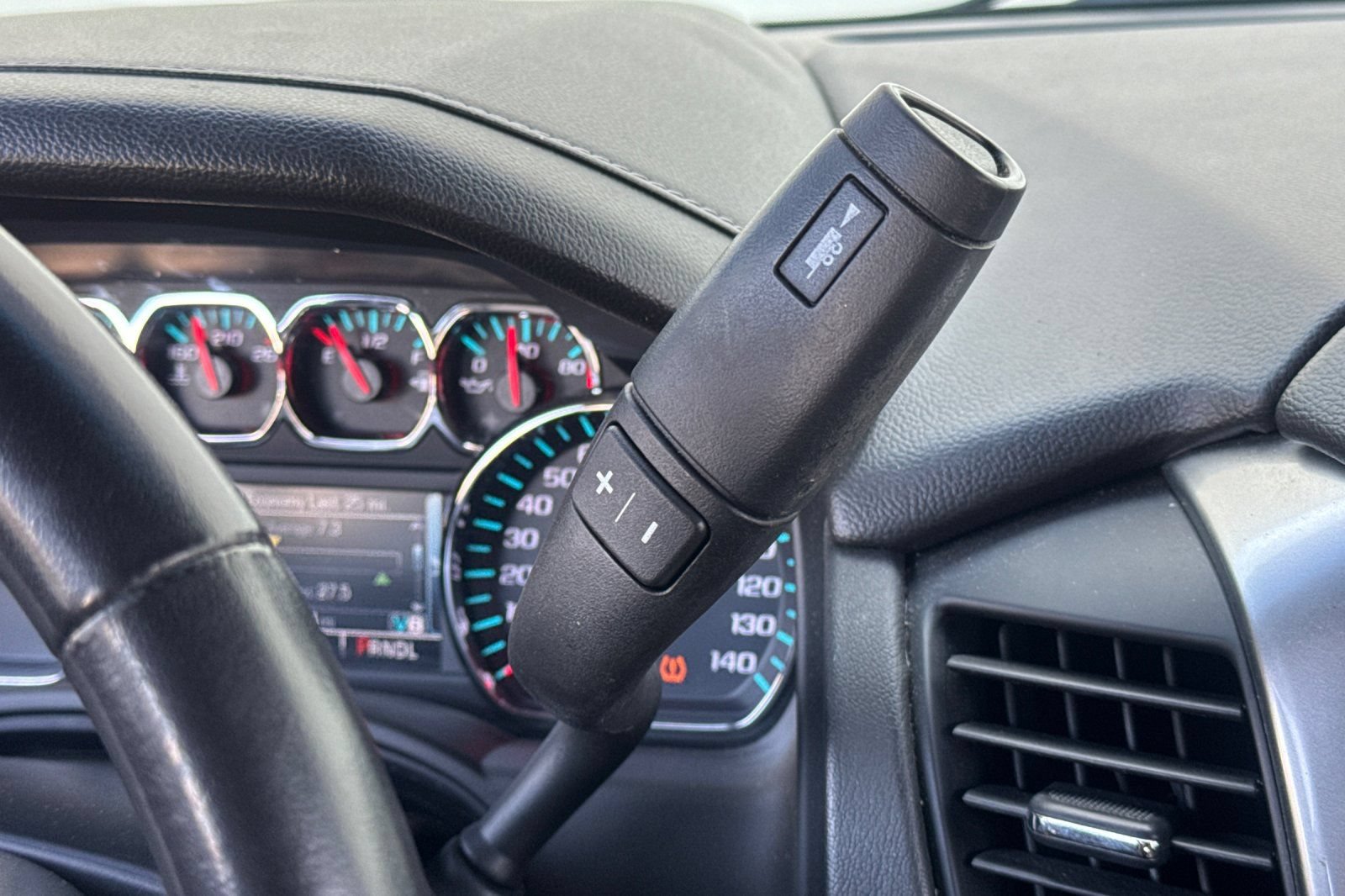 Used 2019 Chevrolet Tahoe LT RWD image 21