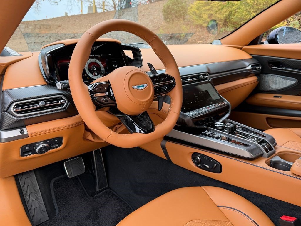 New 2026 Aston Martin Vanquish Convertible RWD image 4
