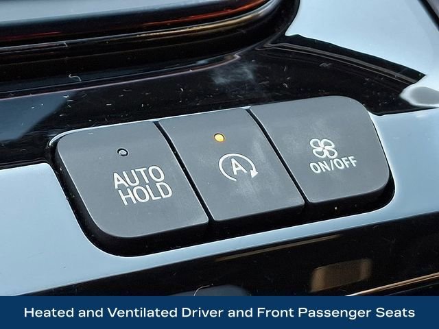 Used 2025 Cadillac Escalade Sport Platinum w/ LPO, Floor Liner Package AWD/4WD image 39