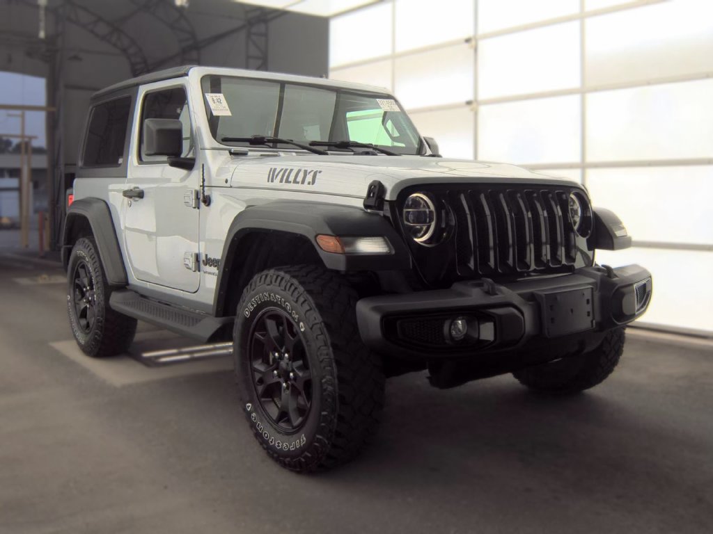 Used 2022 Jeep Wrangler Sport AWD/4WD image 3
