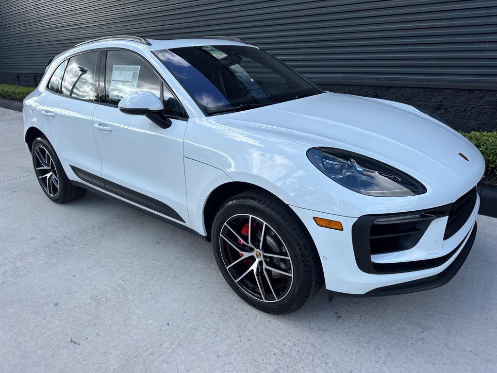 Certified 2026 Porsche Macan S AWD/4WD image 11