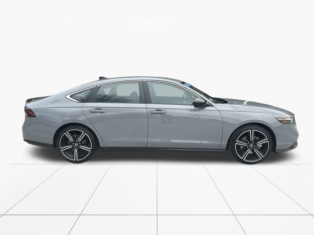 Certified 2025 Honda Accord Sport image 10