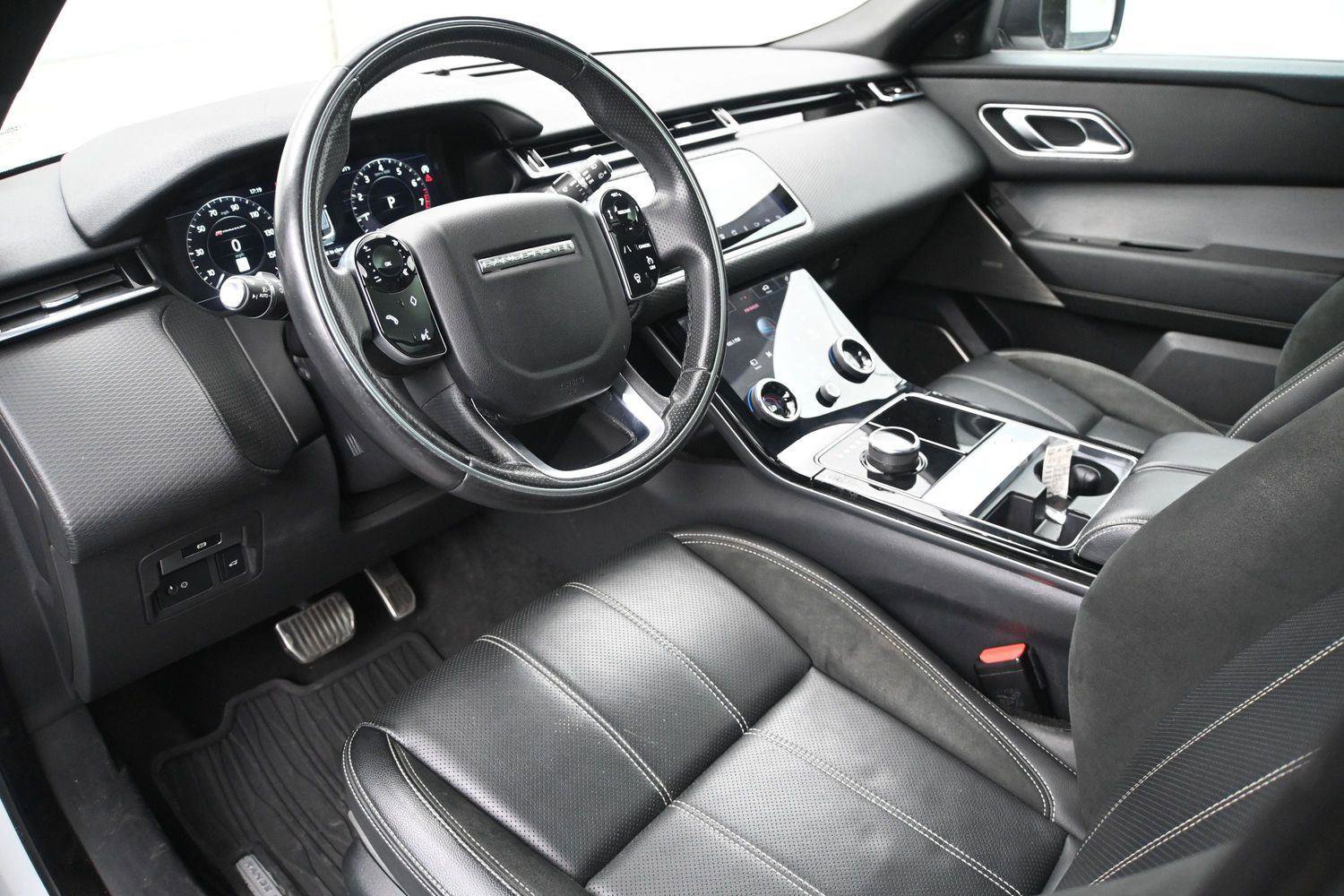 Used 2019 Land Rover Range Rover Velar R-Dynamic SE AWD/4WD image 2