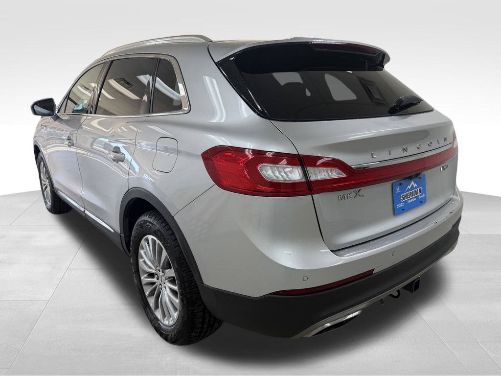 Used 2018 Lincoln MKX Select w/ Select Plus Package AWD/4WD image 9
