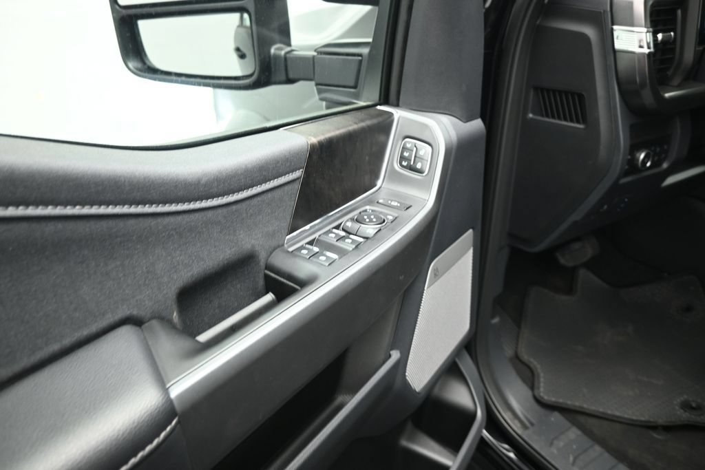 New 2026 Ford F450 Lariat w/ Lariat Premium Package AWD/4WD image 7