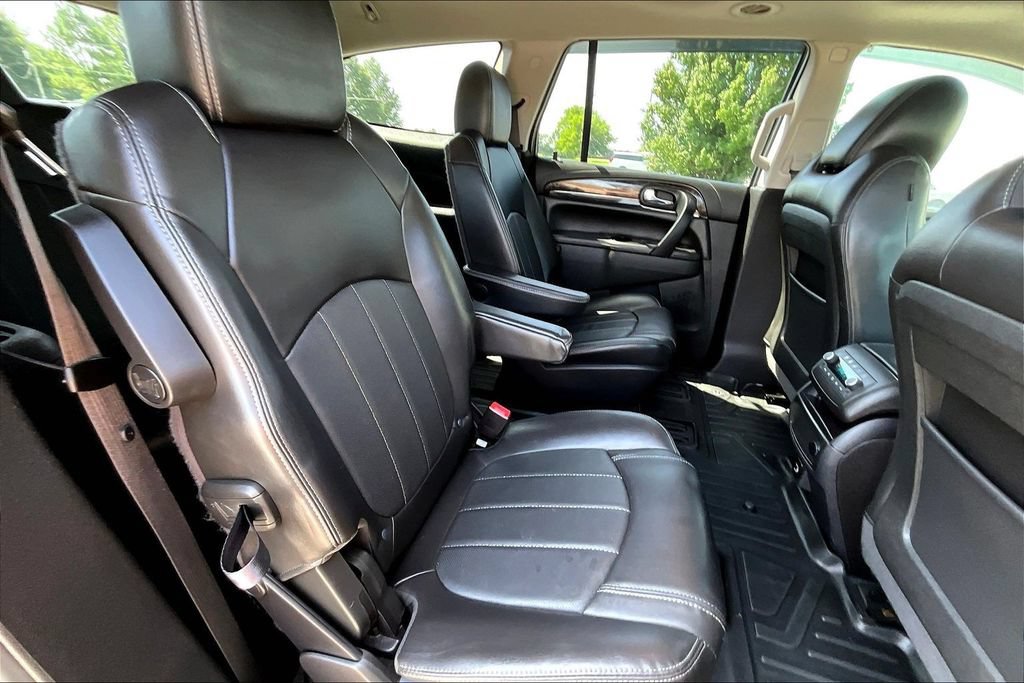 Used 2017 Buick Enclave Leather w/ Trailering Package, 4500 LBS. AWD/4WD image 29