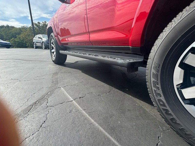 Used 2024 Toyota 4Runner TRD Off-Road Premium image 9