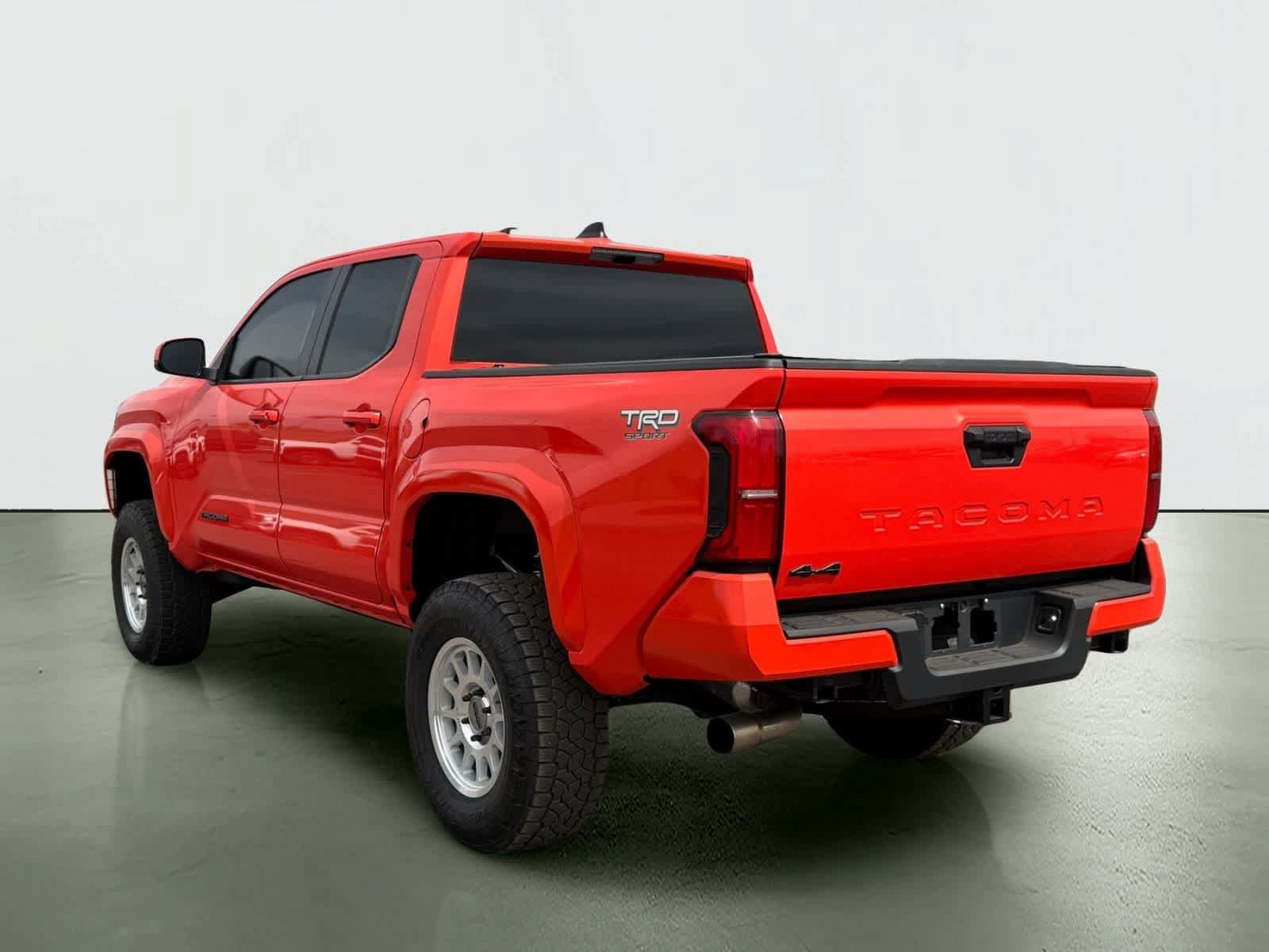 Used 2024 Toyota Tacoma TRD Sport image 3