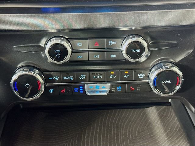 New 2025 Ford F450 Platinum w/ FX4 Off-Road Package image 16