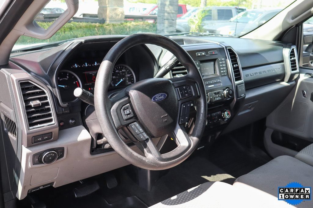 Used 2017 Ford F550 2WD Crew Cab Super Duty image 19