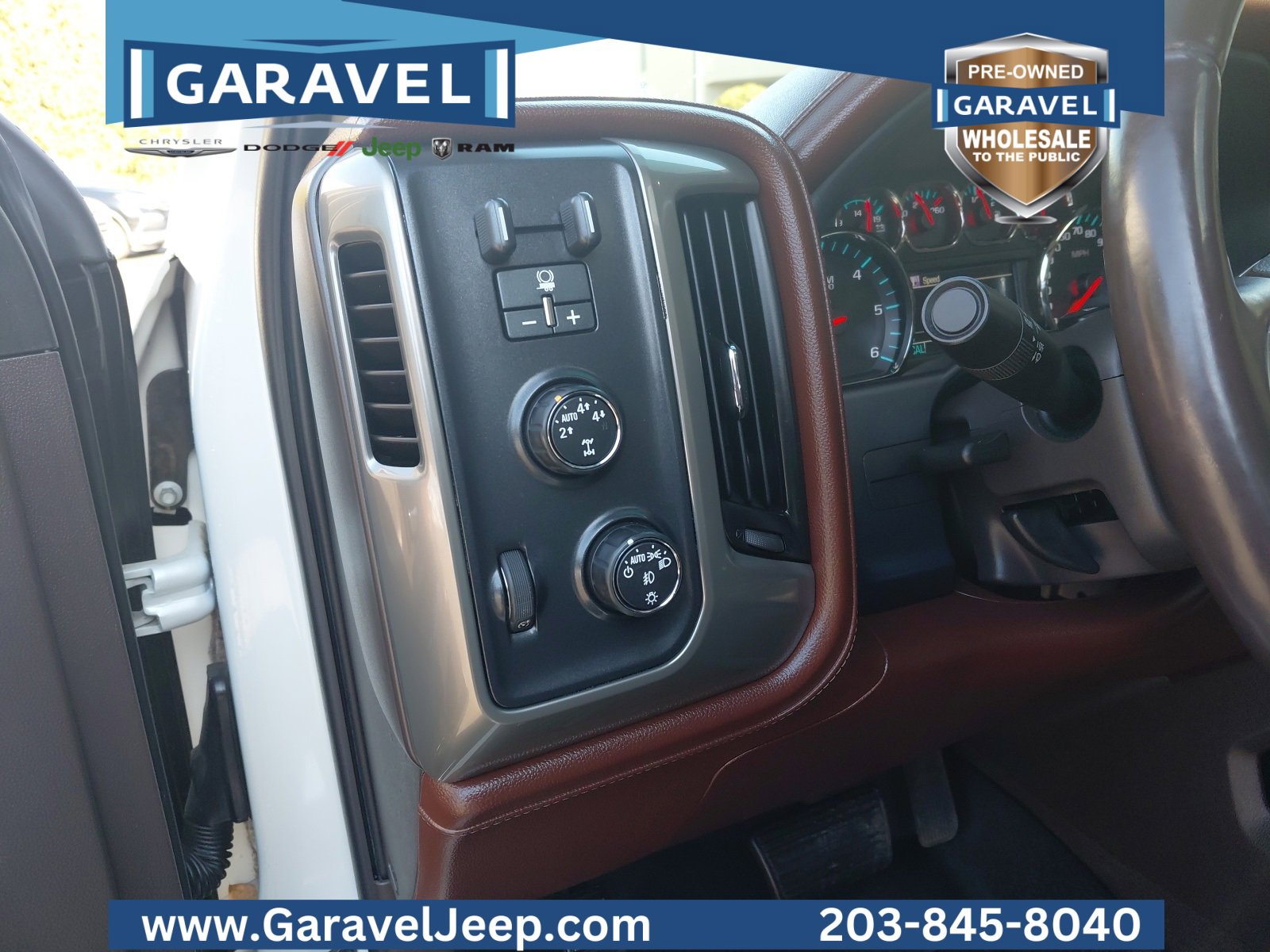 Used 2015 Chevrolet Silverado 1500 High Country w/ High Country Premium Package image 25
