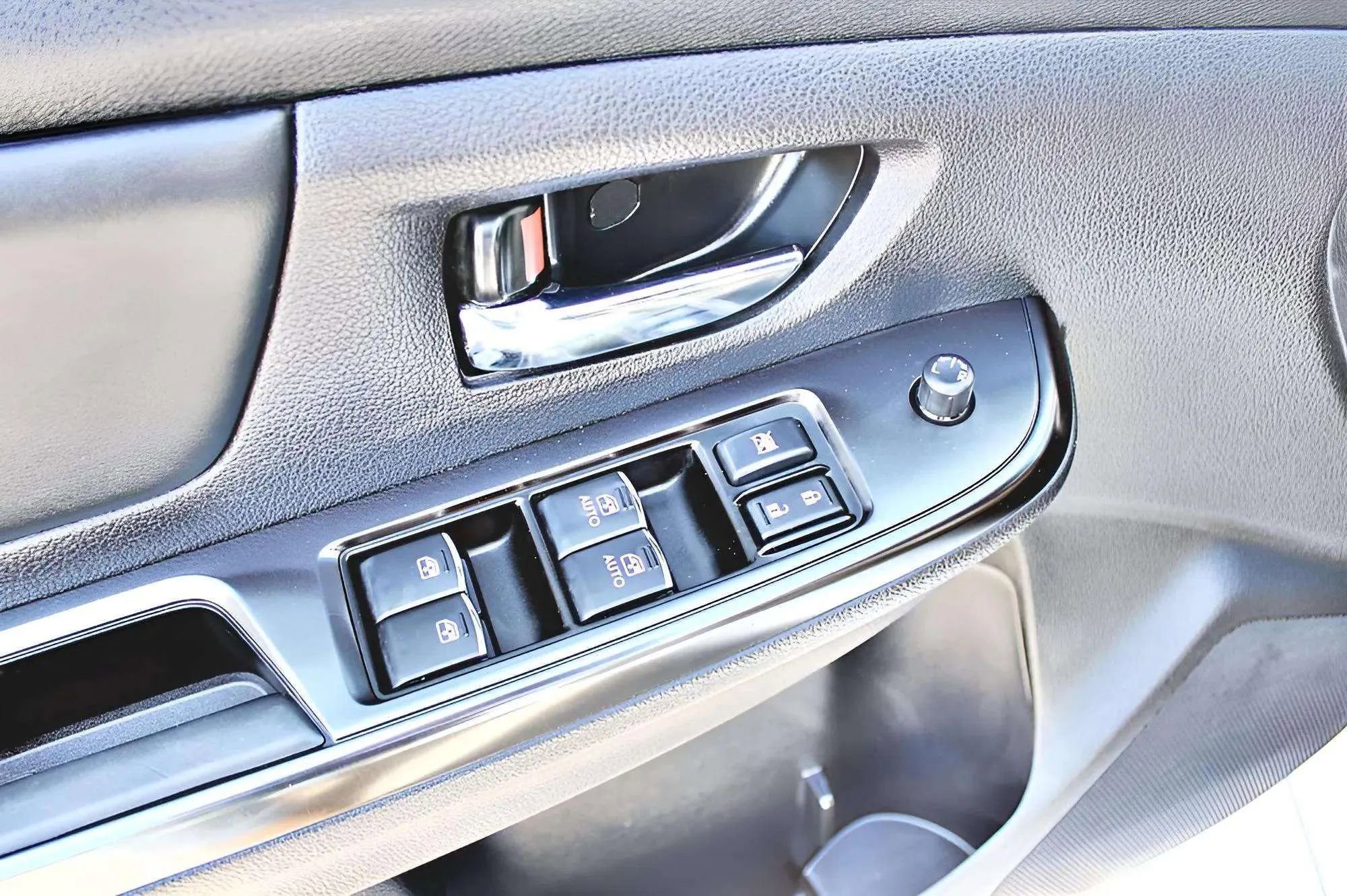 Used 2020 Subaru WRX AWD/4WD image 10