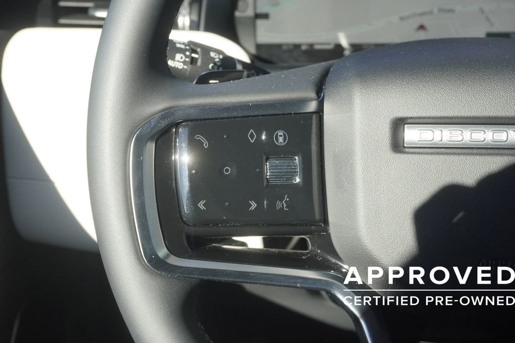 Used 2025 Land Rover Discovery Sport Dynamic SE image 12