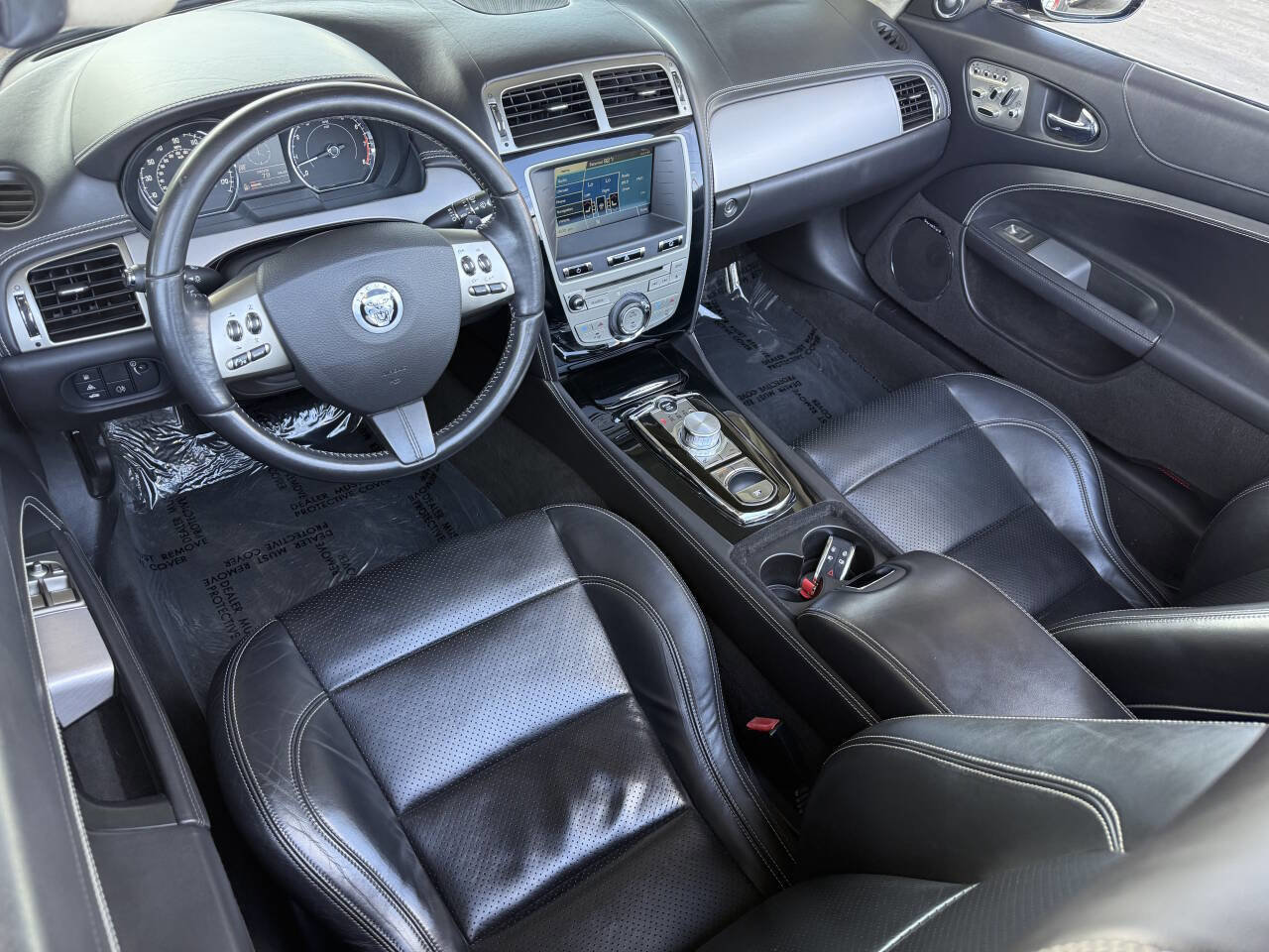 Used 2010 Jaguar XK Convertible image 21