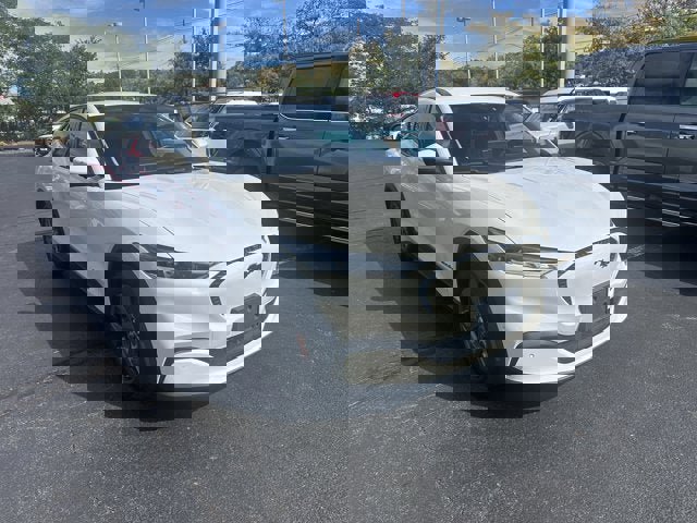 Used 2021 Ford Mustang Mach-E Select w/ Comfort/Technology Package image 3