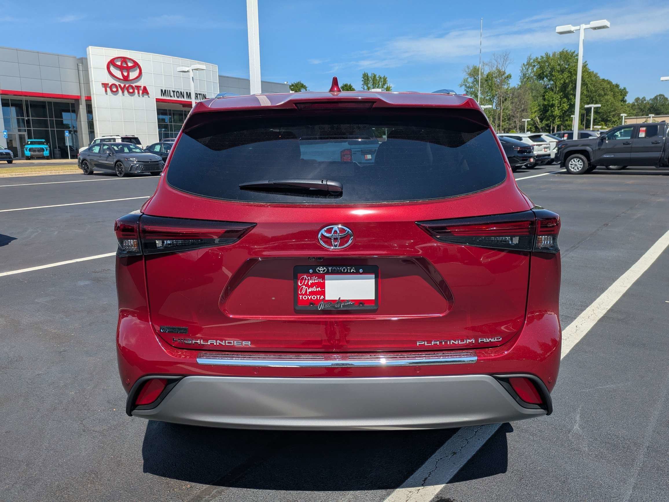 New 2026 Toyota Highlander Platinum AWD/4WD image 5