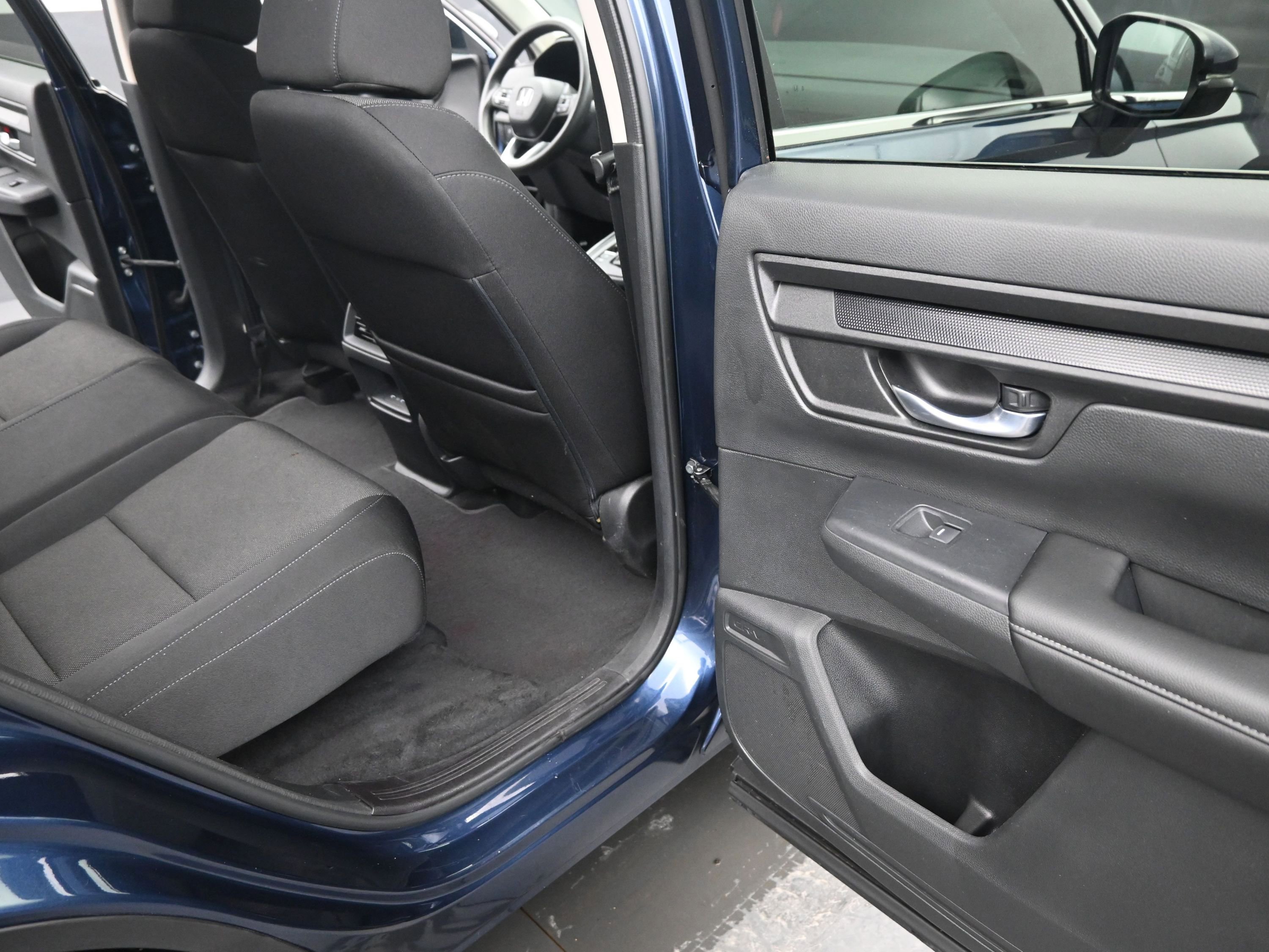 Used 2025 Honda CR-V EX image 21