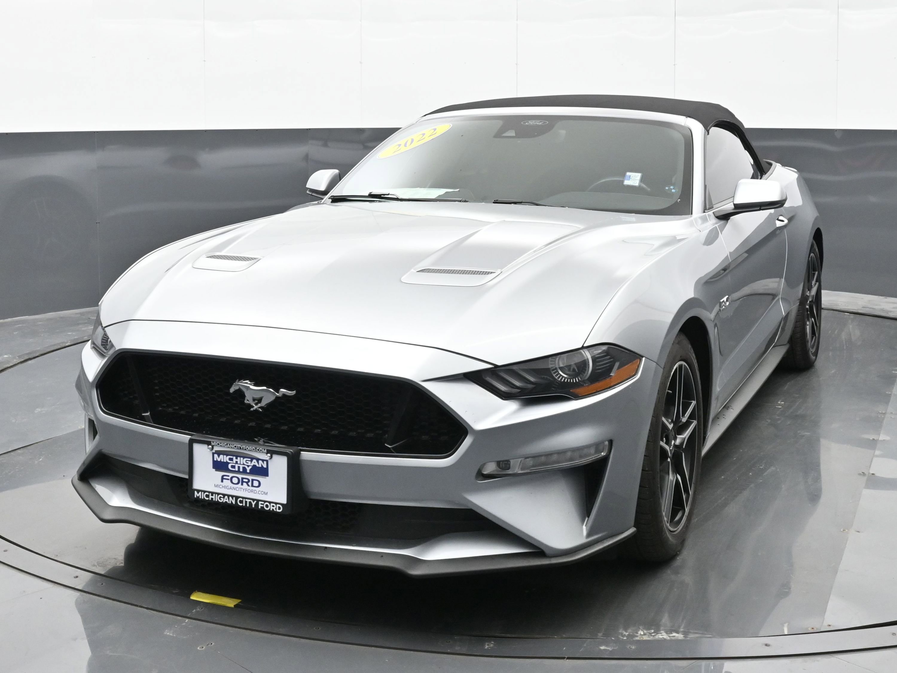 Used 2022 Ford Mustang GT Premium w/ Equipment Group 401A RWD image 7