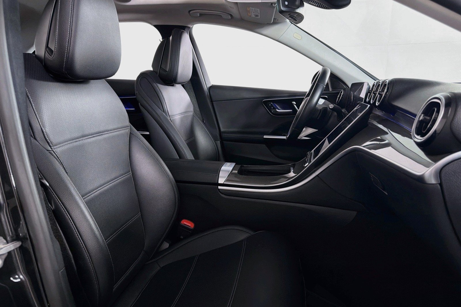 Used 2022 Mercedes-Benz C 300 Sedan image 7