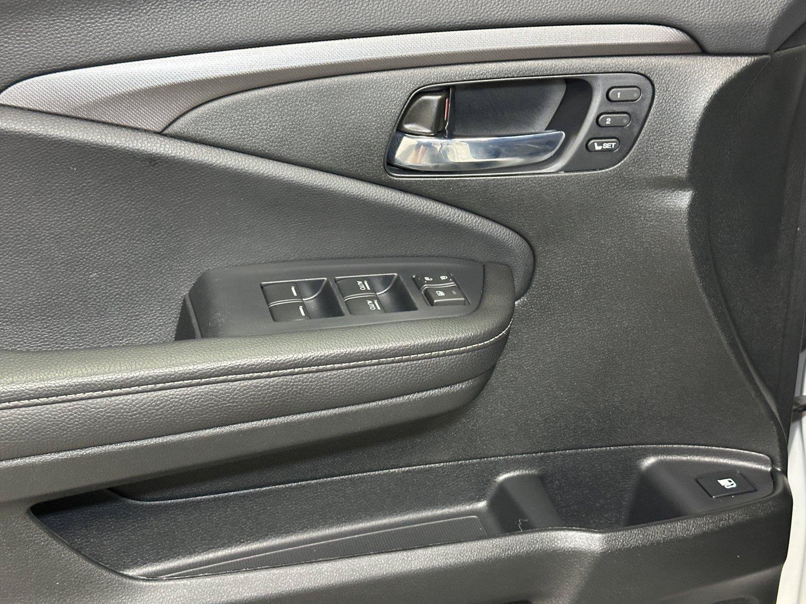 Certified 2025 Honda Ridgeline RTL+ image 21