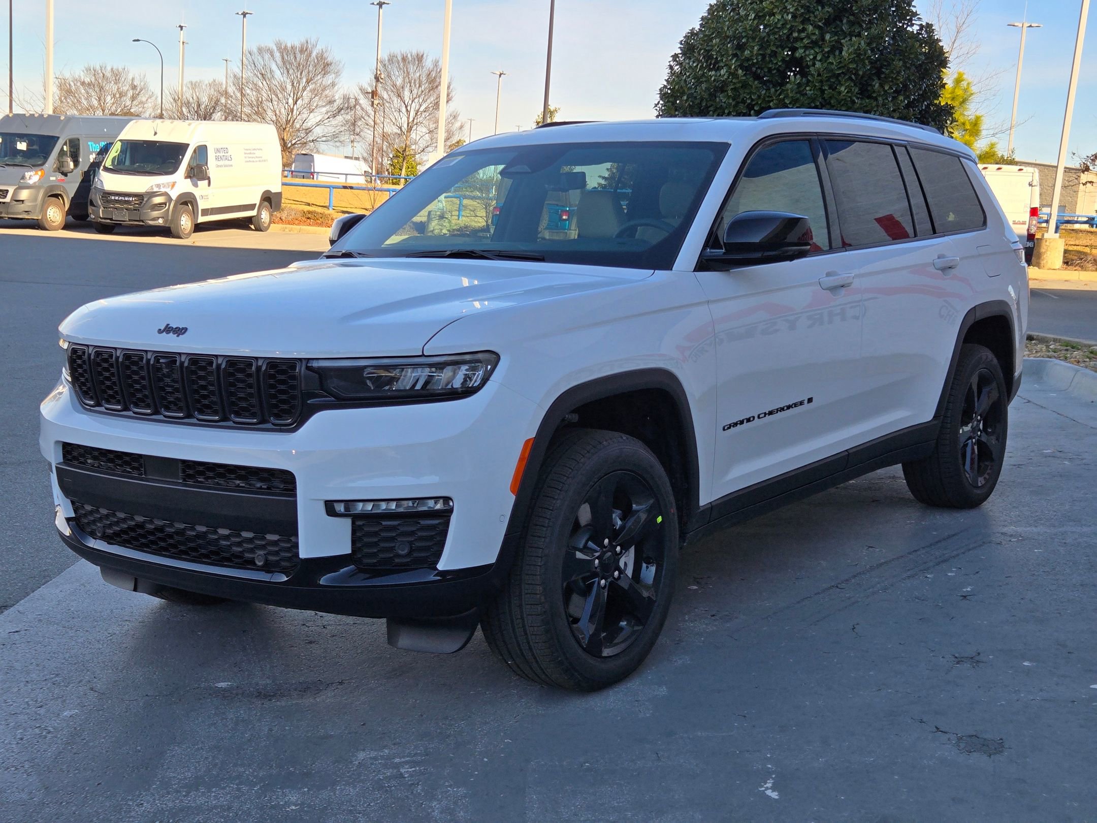 New 2025 Jeep Grand Cherokee L Limited w/ Luxury Tech Group II image 3
