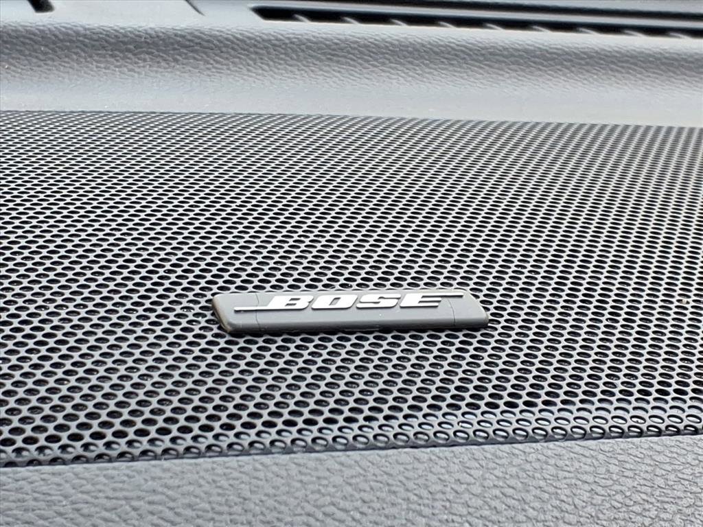 Used 2011 INFINITI M37 x w/ Deluxe Touring Pkg image 12