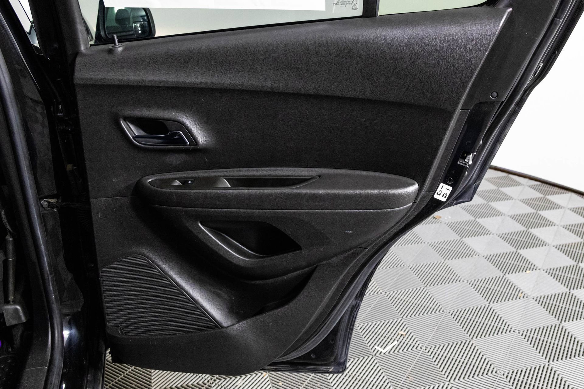 Used 2020 Chevrolet Trax LS w/ Tint and Cruise Package image 37