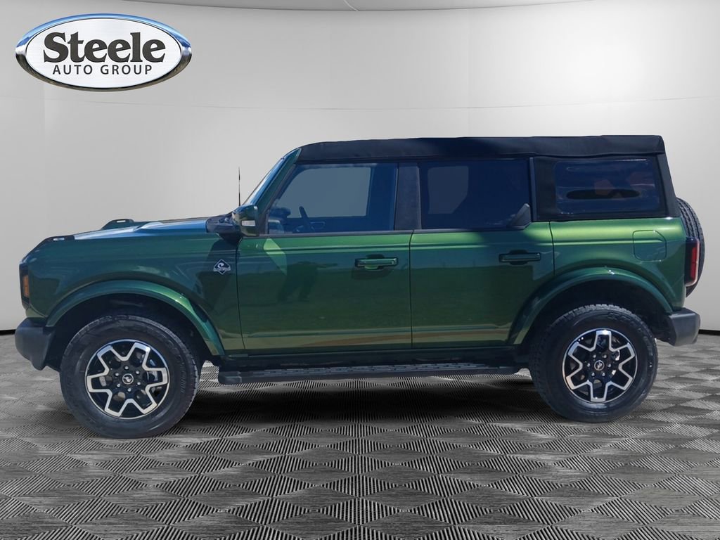 Used 2023 Ford Bronco Outer Banks AWD/4WD image 2