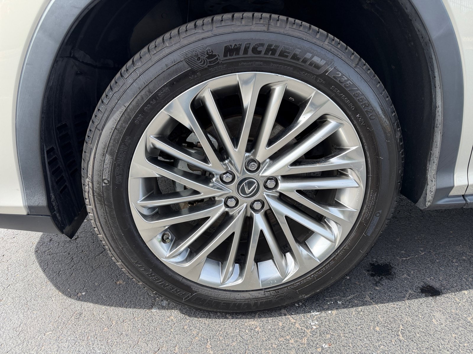 Used 2021 Lexus RX 450hL Luxury w/ Cold Area Package (CT) AWD/4WD image 24