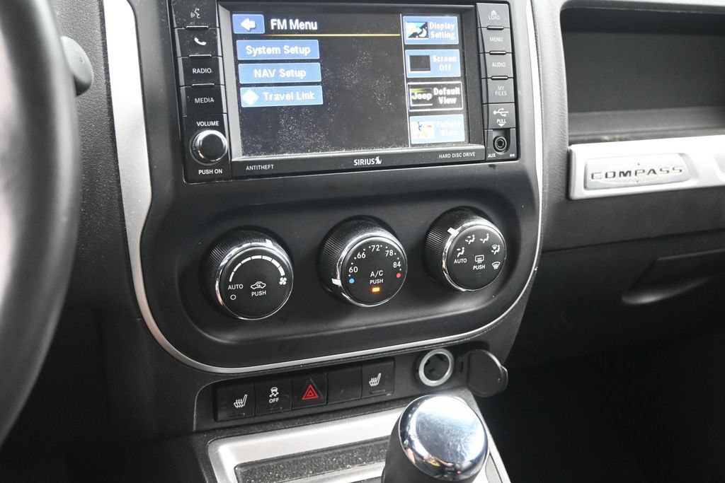 Used 2015 Jeep Compass Limited AWD/4WD image 13