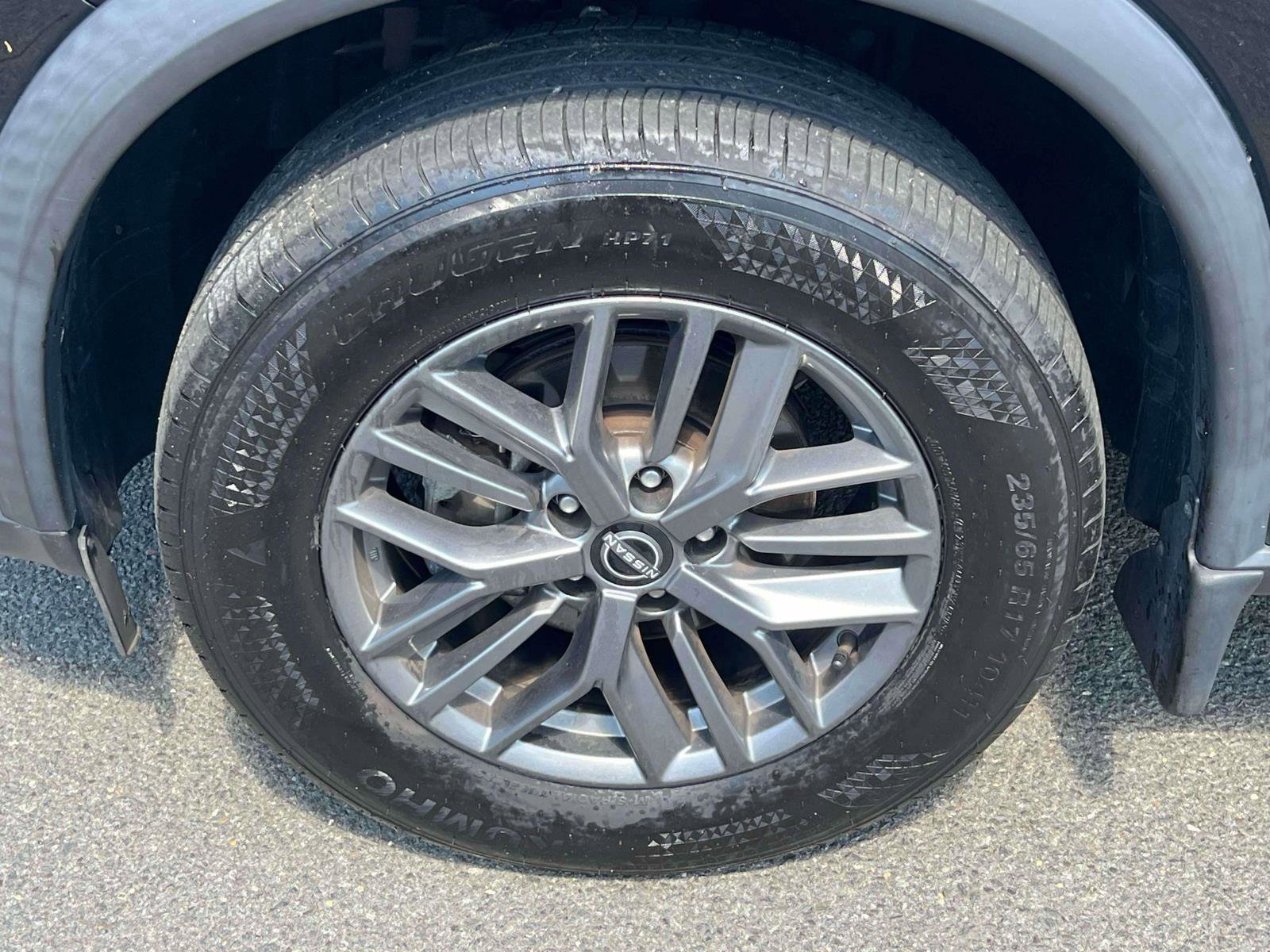 Used 2023 Nissan Rogue S AWD/4WD image 6