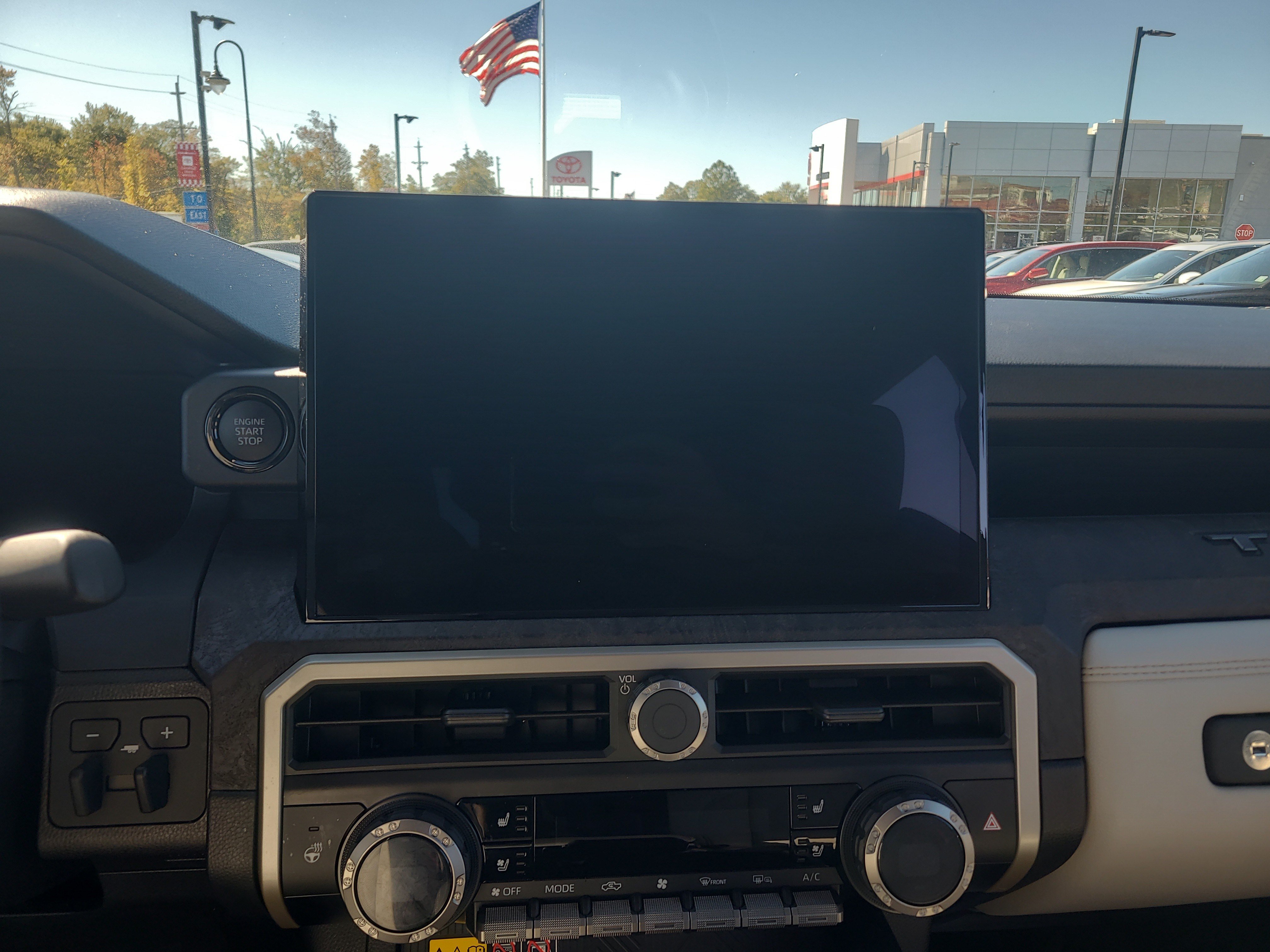 Certified 2026 Toyota Tacoma Limited AWD/4WD image 20