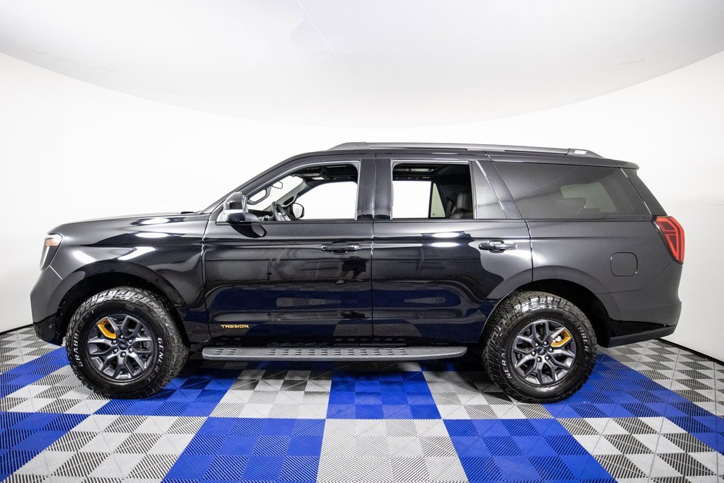 Used 2025 Ford Expedition Tremor image 8