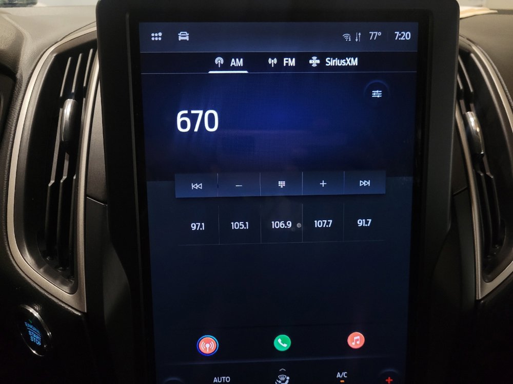 Used 2023 Ford Edge SEL image 25