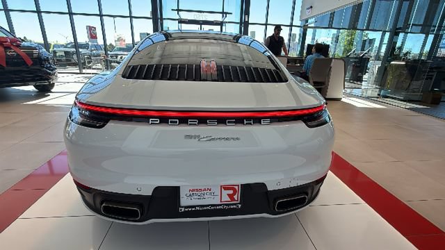 Used 2024 Porsche 911 Carrera RWD image 4