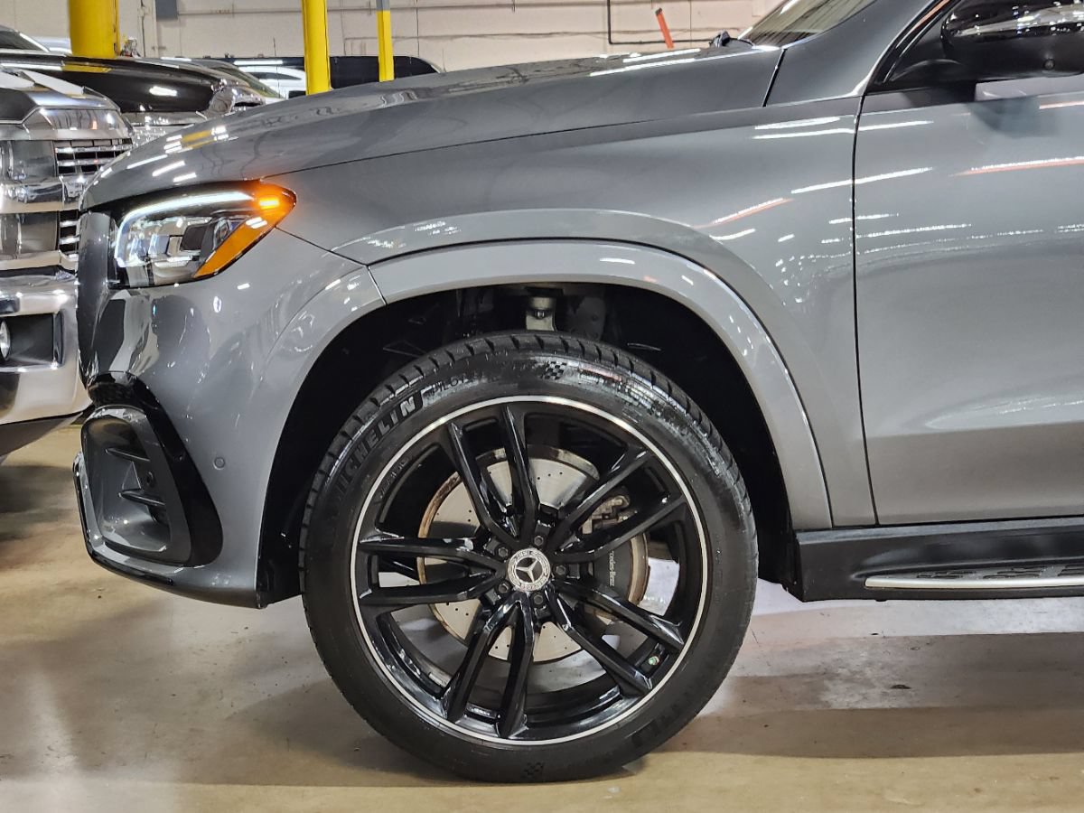 Used 2024 Mercedes-Benz GLS 450 4MATIC image 18