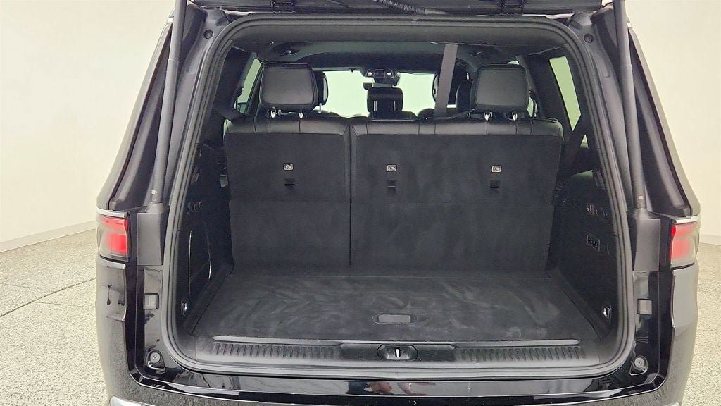 Used 2023 Jeep Wagoneer Series III w/ Convenience Group I AWD/4WD image 22
