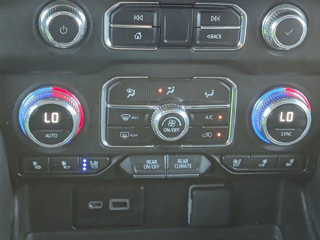 Used 2023 GMC Yukon XL SLT image 4