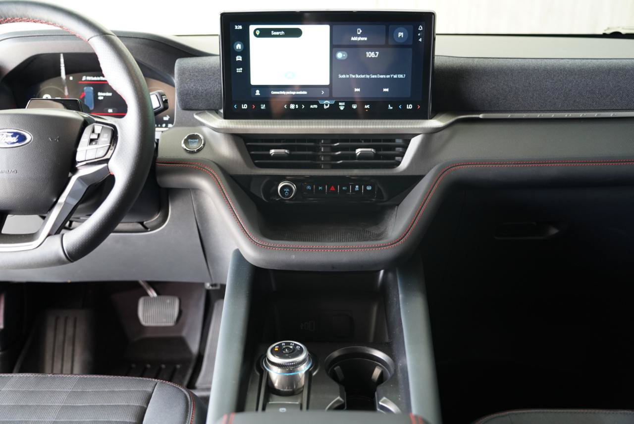 Used 2026 Ford Explorer ST-Line w/ ST-Line Street Pack RWD image 18