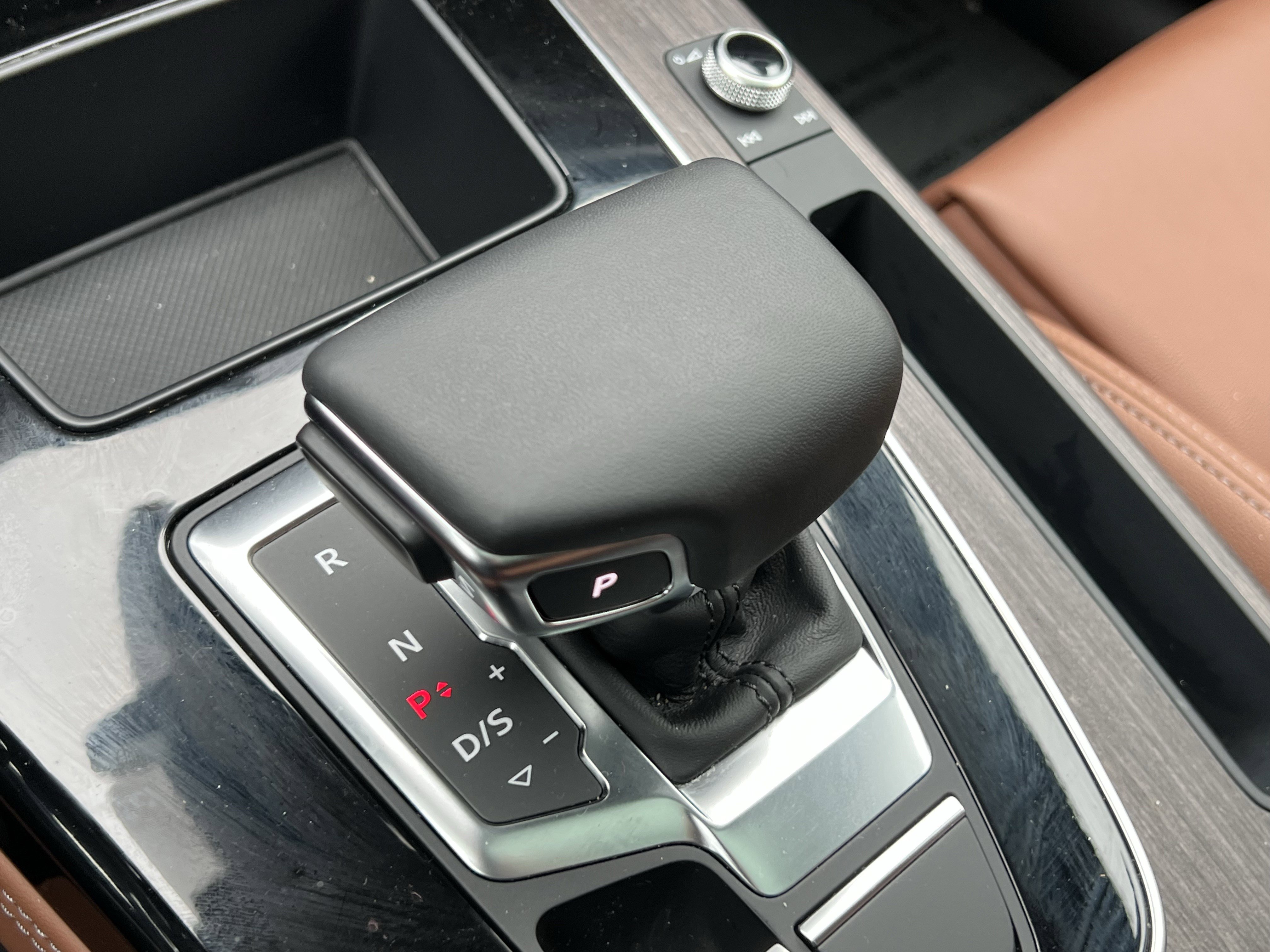 Certified 2025 Audi Q5 2.0T Premium Plus w/ Premium Plus Package image 26