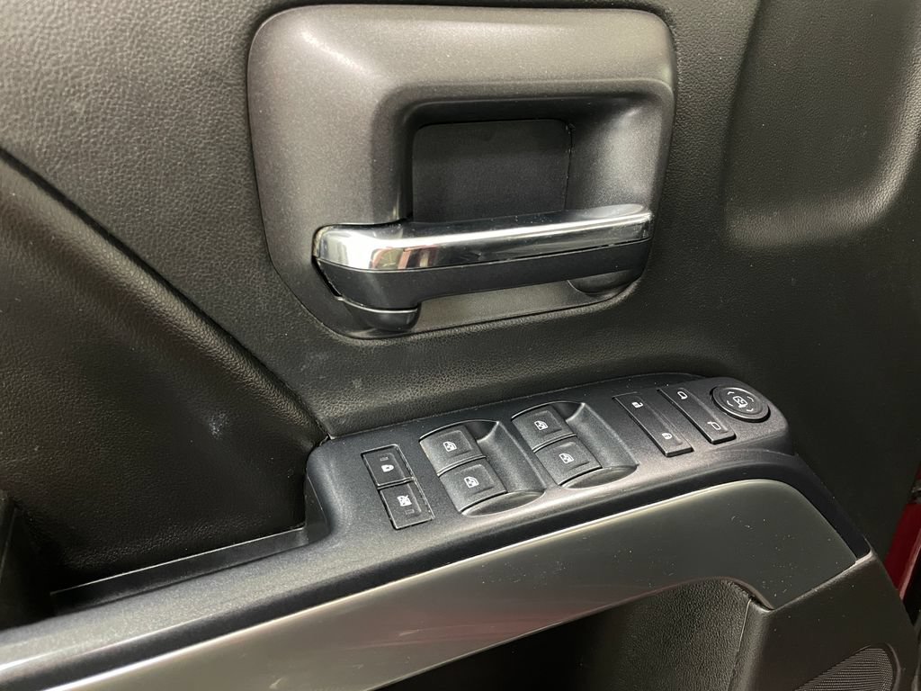Used 2015 Chevrolet Silverado 1500 LT w/ LT Convenience Package AWD/4WD image 24