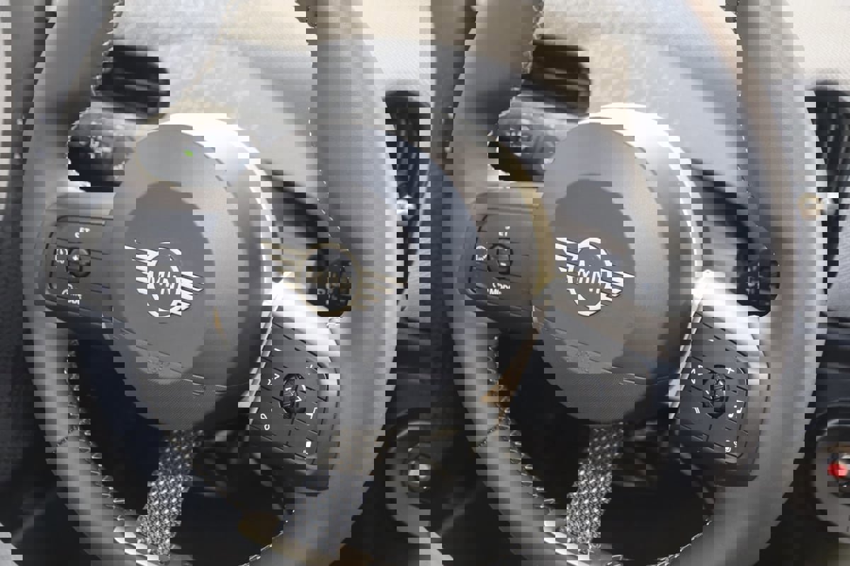 Used 2025 MINI Cooper S image 41