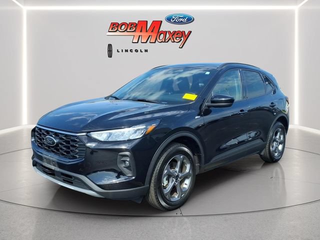 Used 2025 Ford Escape ST-Line Select AWD/4WD image 1