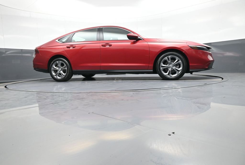 Certified 2024 Honda Accord EX image 28
