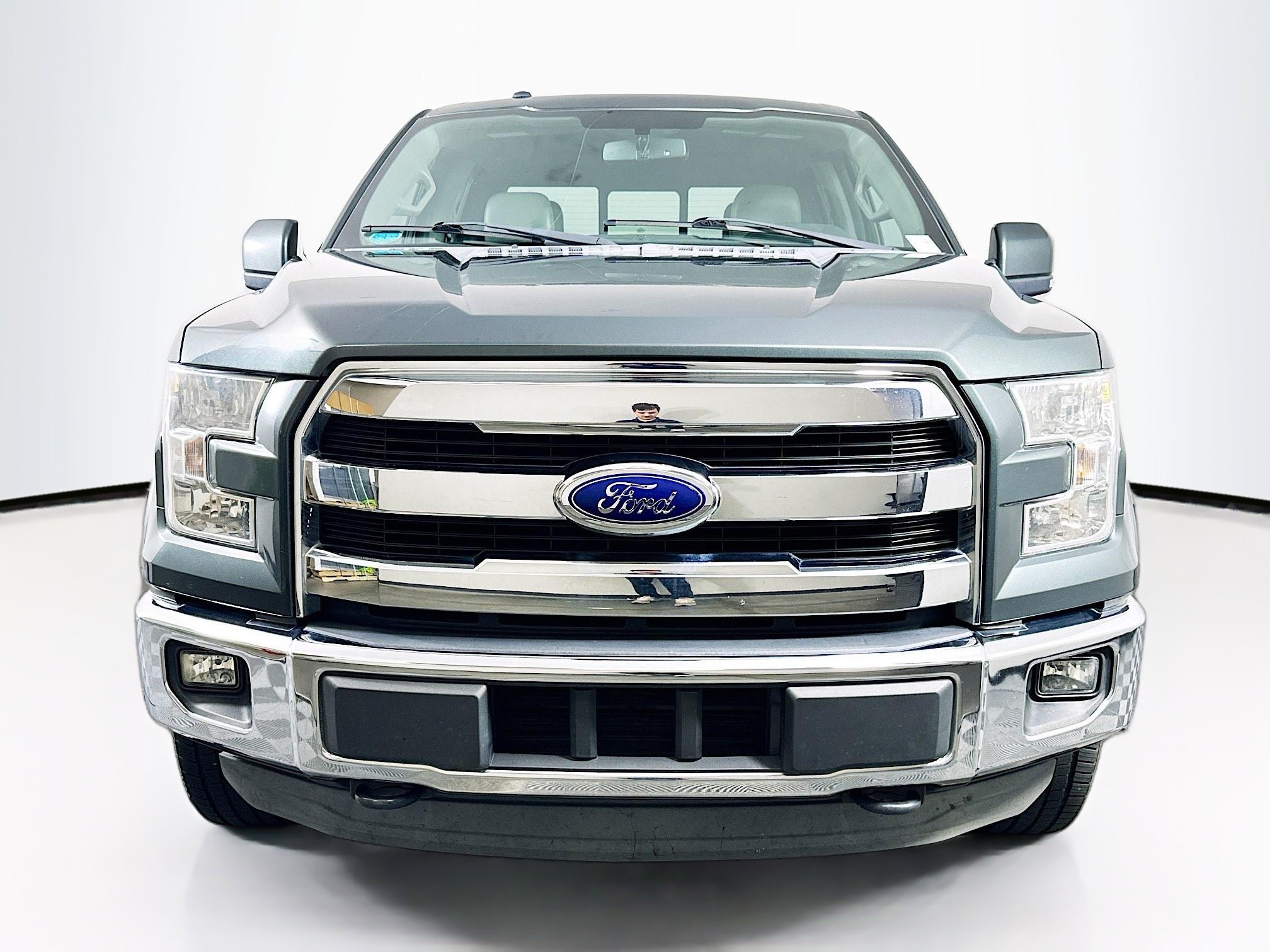 Used 2015 Ford F150 Lariat w/ Equipment Group 501A Mid AWD/4WD image 2
