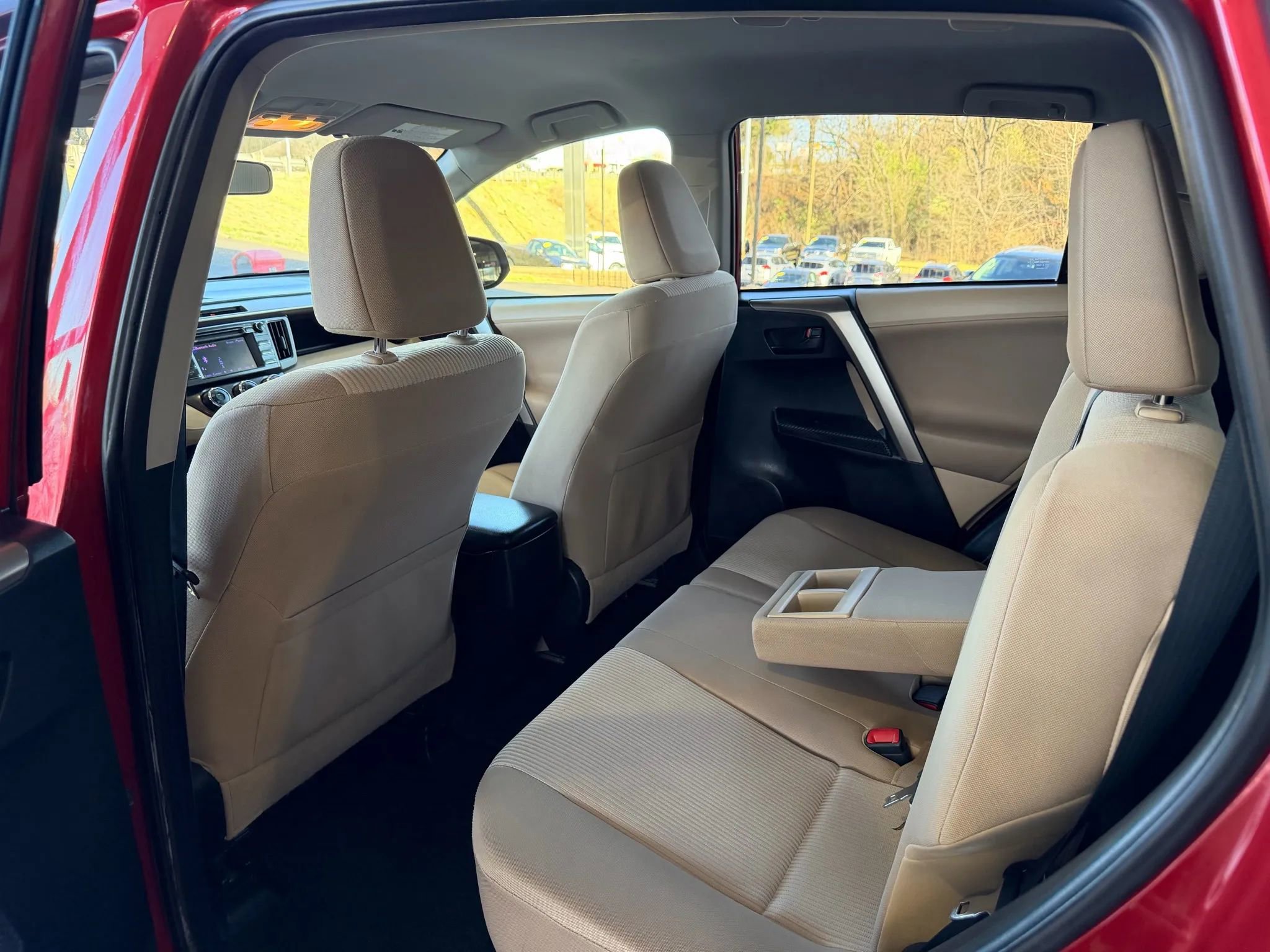 Used 2013 Toyota RAV4 LE image 19